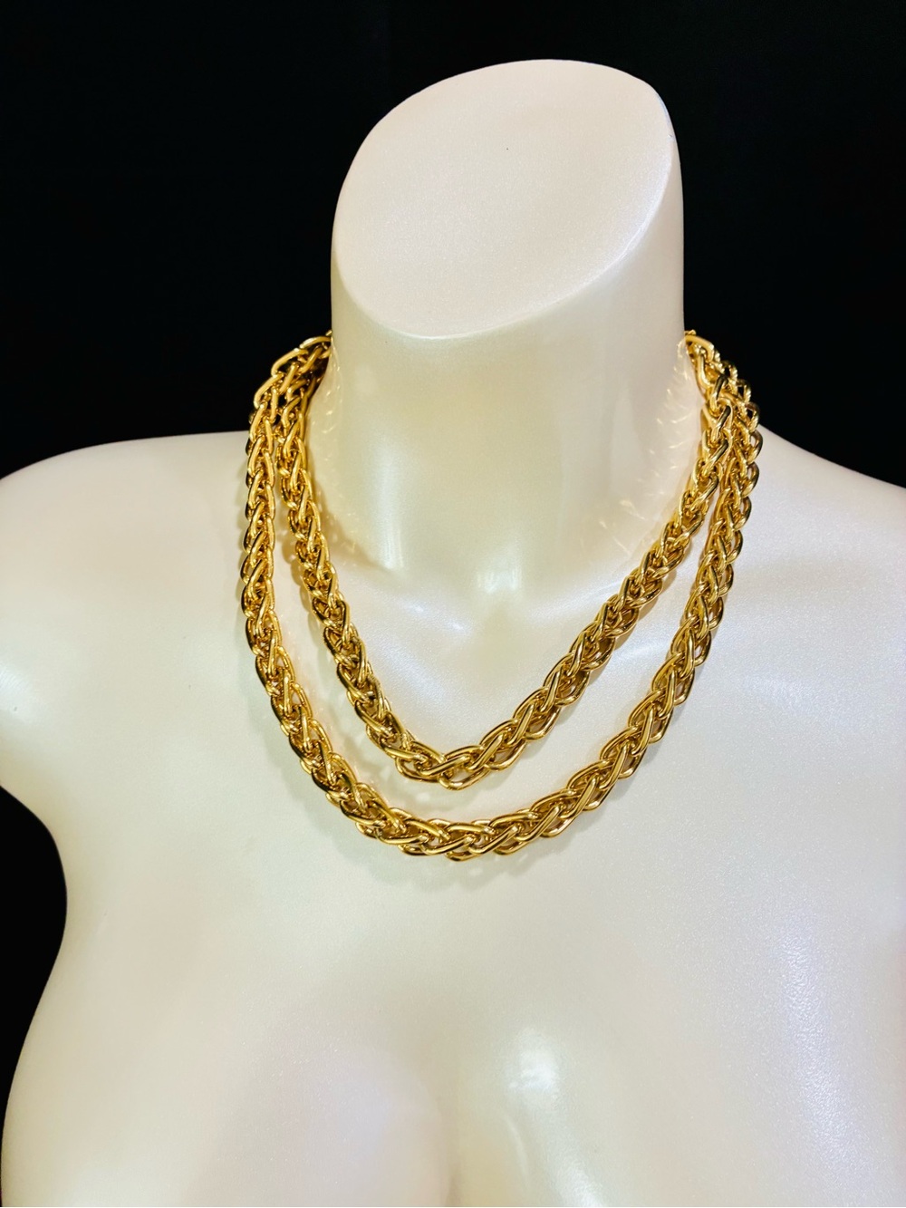 Monet Gold-Tone THICK HEAVY Rope Chain Necklace UNISEX Bold Everyday Elegant EUC